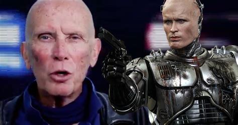 why was peter weller not in robocop 3